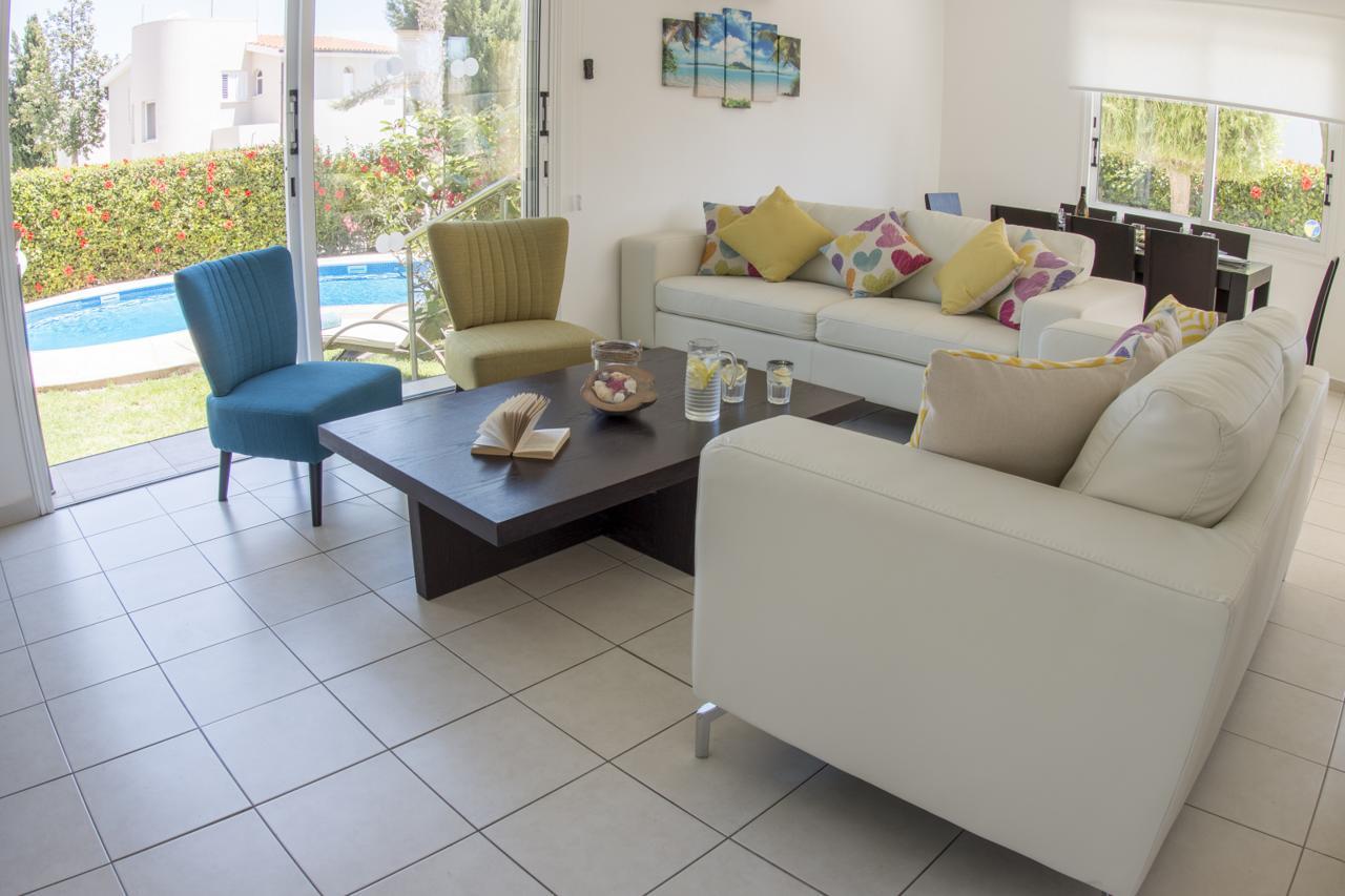 Villa Oasis By Ezoria Villas คอรัลเบย์ ภายนอก รูปภาพ